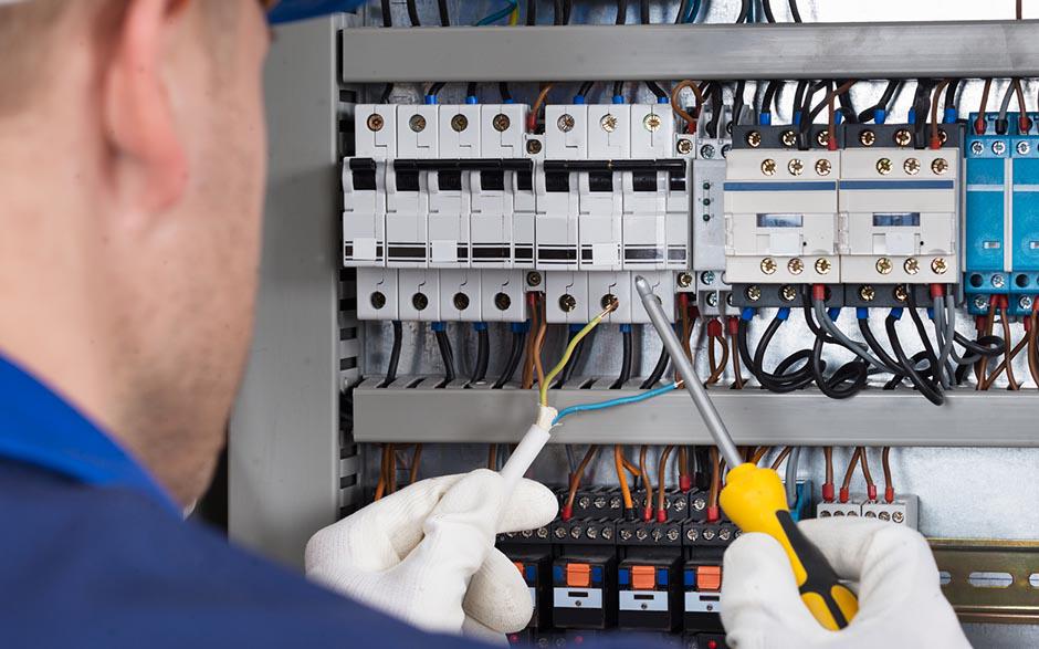 électricien maintenance Quincy-Voisins
